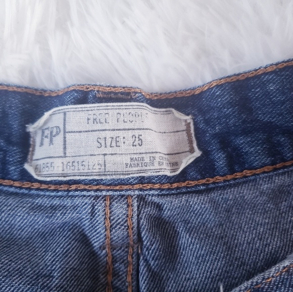 Free People Talum distressed denim shorts - Picture 5 of 7